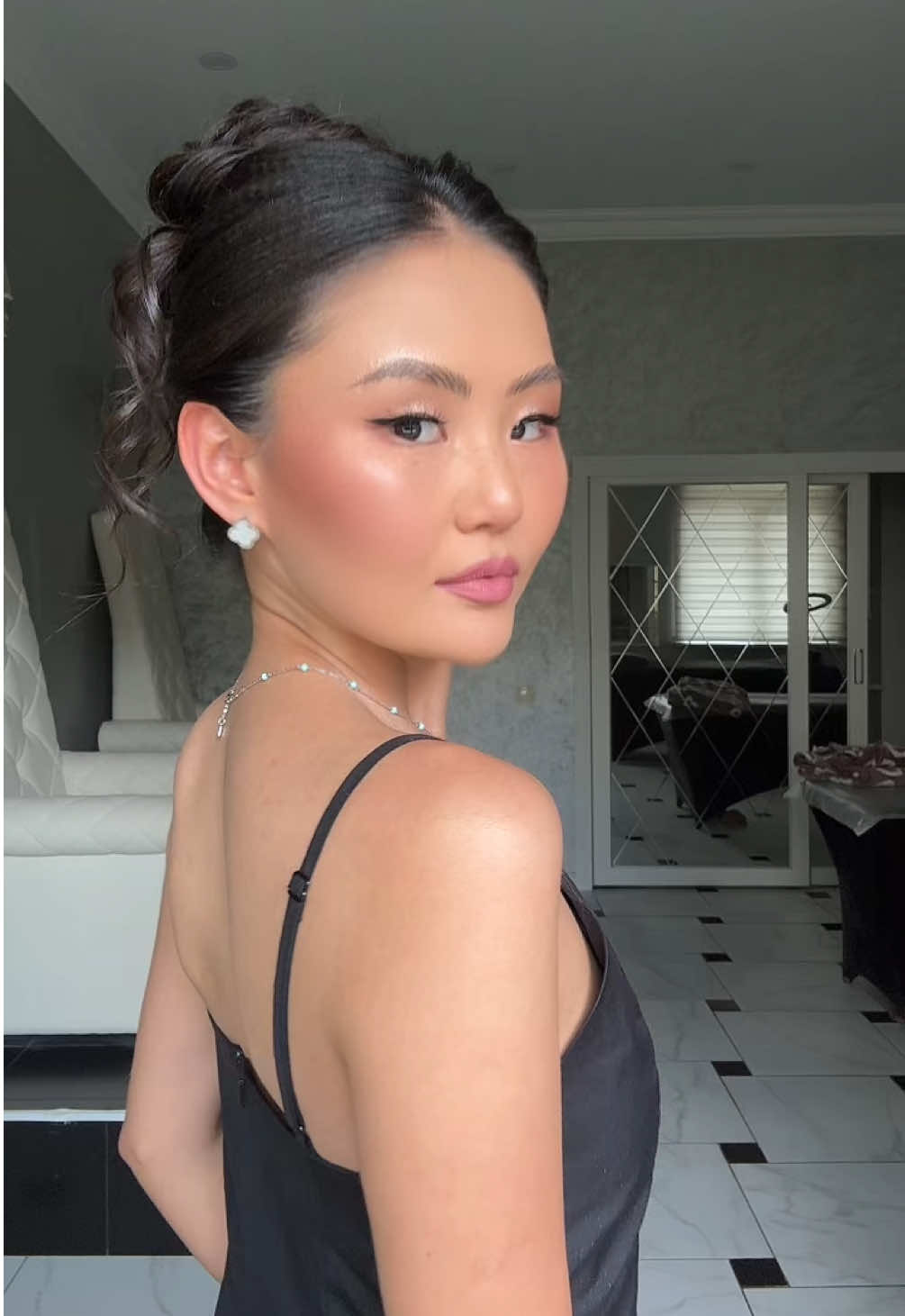 feel like an empress from ancient China 🐉🏮🪭🎎