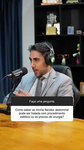 🎥 No vídeo de hoje vou responder uma dúvida muito comum: Como saber se a flacidez abdominal pode ser tratada com procedimento estético ou se precisa de cirurgia? 👉 Deixe também a sua dúvida nos comentários! Ela pode aparecer nos próximos conteúdos. Na semana passada estivemos em um podcast no @versa_podcaststudio e já estamos preparando vários materiais especiais com as perguntas mais frequentes de vocês. Fiquem ligados!👊 #cirurgiaplástica #flacidezabdominal #lipoabdominoplastia #drfarid #conteúdosaúde    