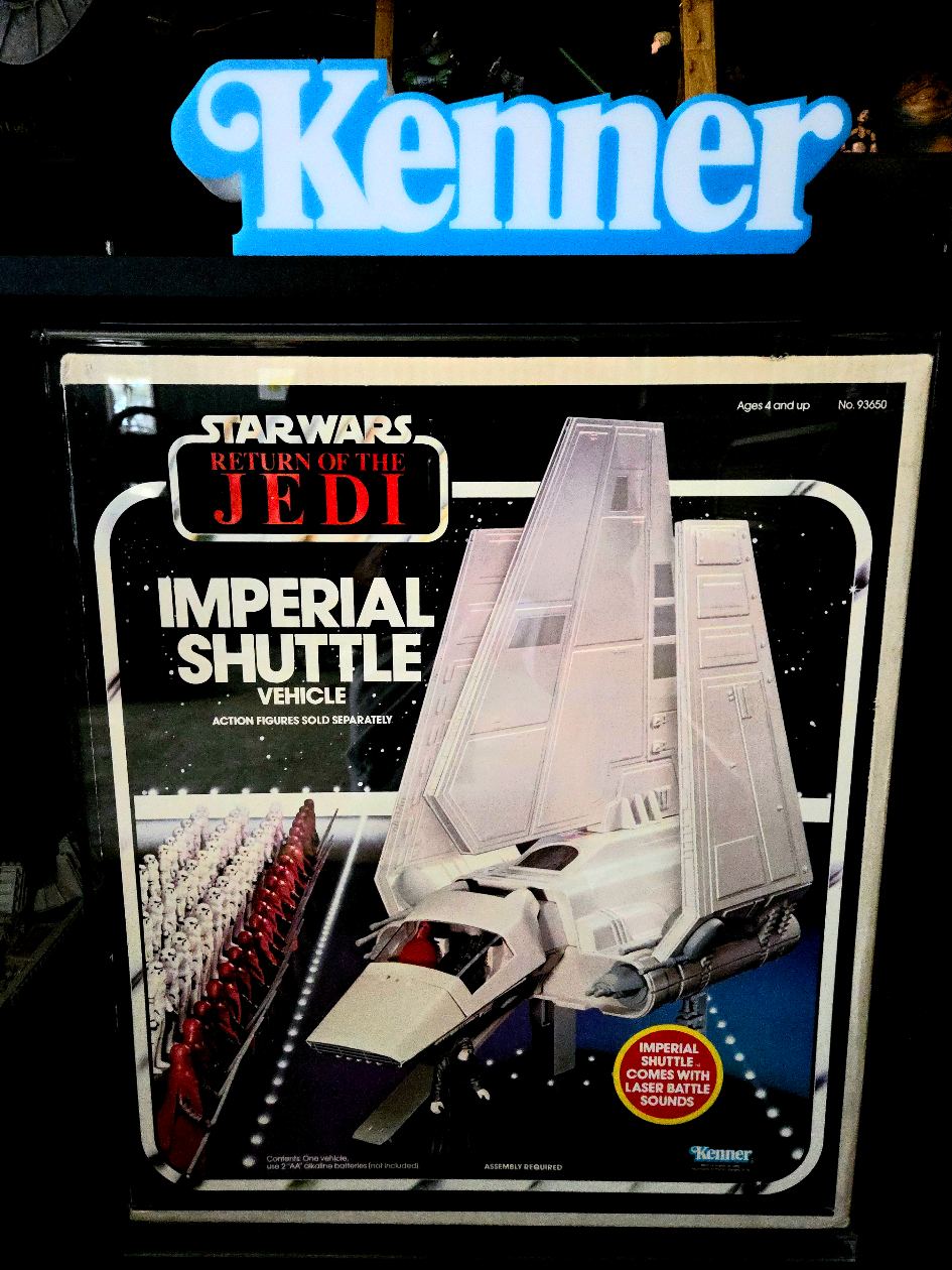 The Emperor has landed... #starwars #kennerstarwars #vintagestarwars #vintagetoys #1980s 