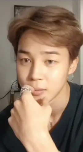 POV Just imagine.. The night comes...the stars are shinining...the moon gives its light to the sky and you....my beautiful dream makes my night  full of sweetness  💜🐥💜