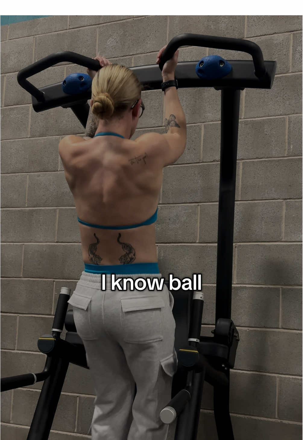 I like jumping on trends x #gym #iknowball #GymTok #gymgirlsoftiktok 
