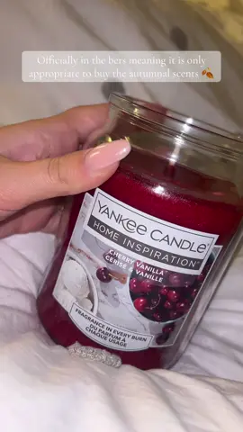 The most beautiful scent for all year round but especially cozy nights 🍂🍁