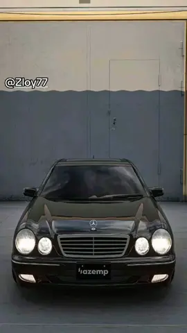 #kesfet #tiktok #mecedesbenz #keşfetteyizzz #fyp 🖤😍 @Zloy77 😍👍🏻