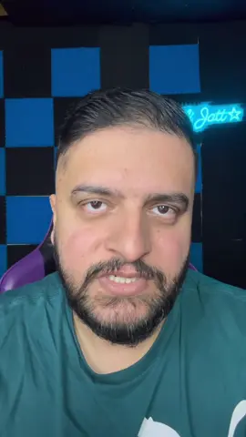 Stop judging people over their looks and costumes. 😡😡😡. #pakistanfloods #alijatt2020 #foryoupage #punjabi #flood 