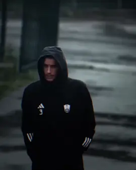 المبلل ما يخاف من المطر.#fyp #explore #alahly #ibanez 