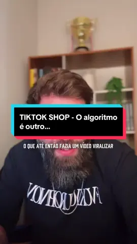 O algoritmo do TikTok Shop funciona completamente diferente do algoritmo “tradicional”. Você já havia reparado nisso? #crescernotiktok #rendaextra #algoritmo #tiktokshopbrasil 