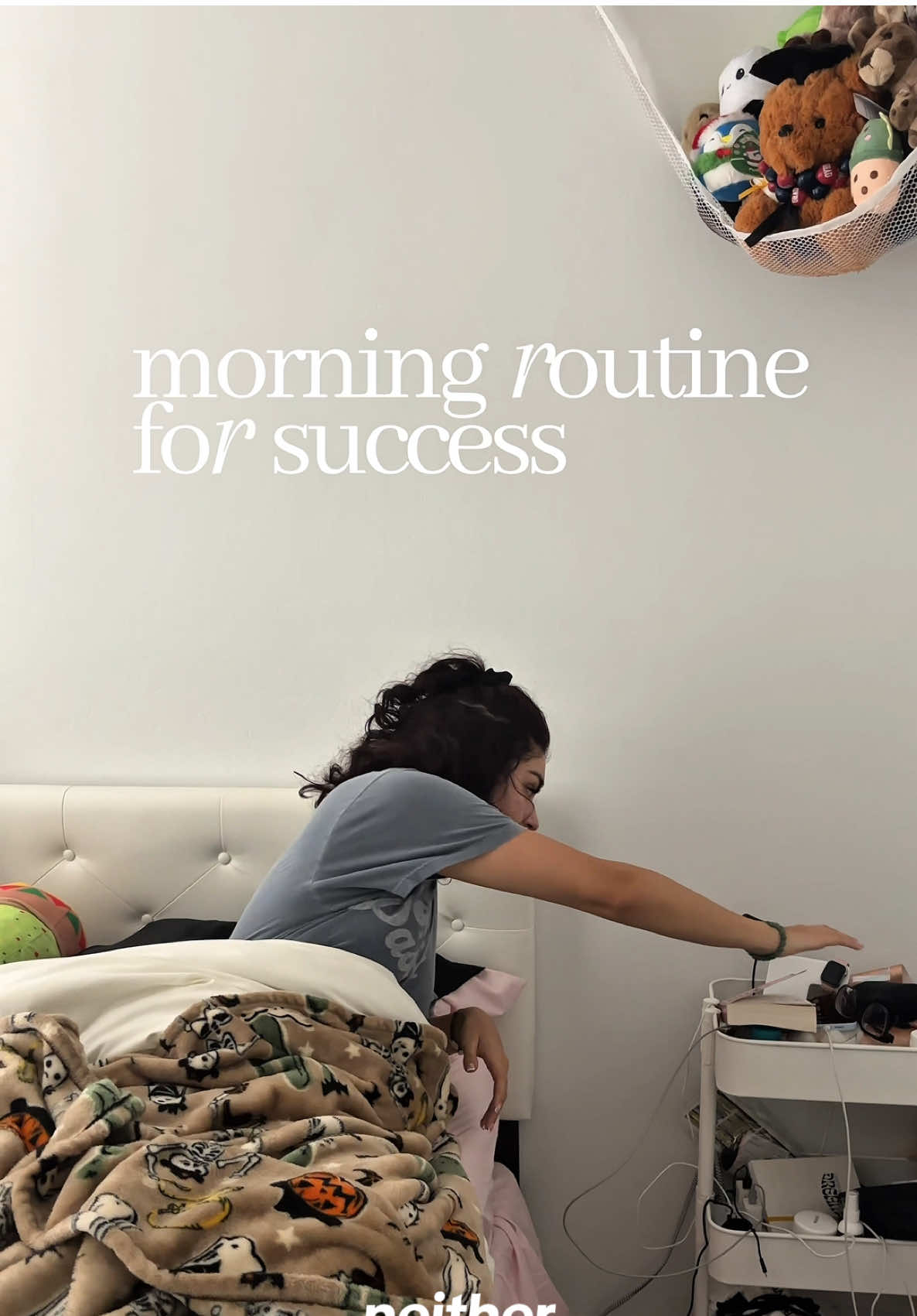 wake up! it’s the 1st of the month! 📹✨🤍 #morningroutine 