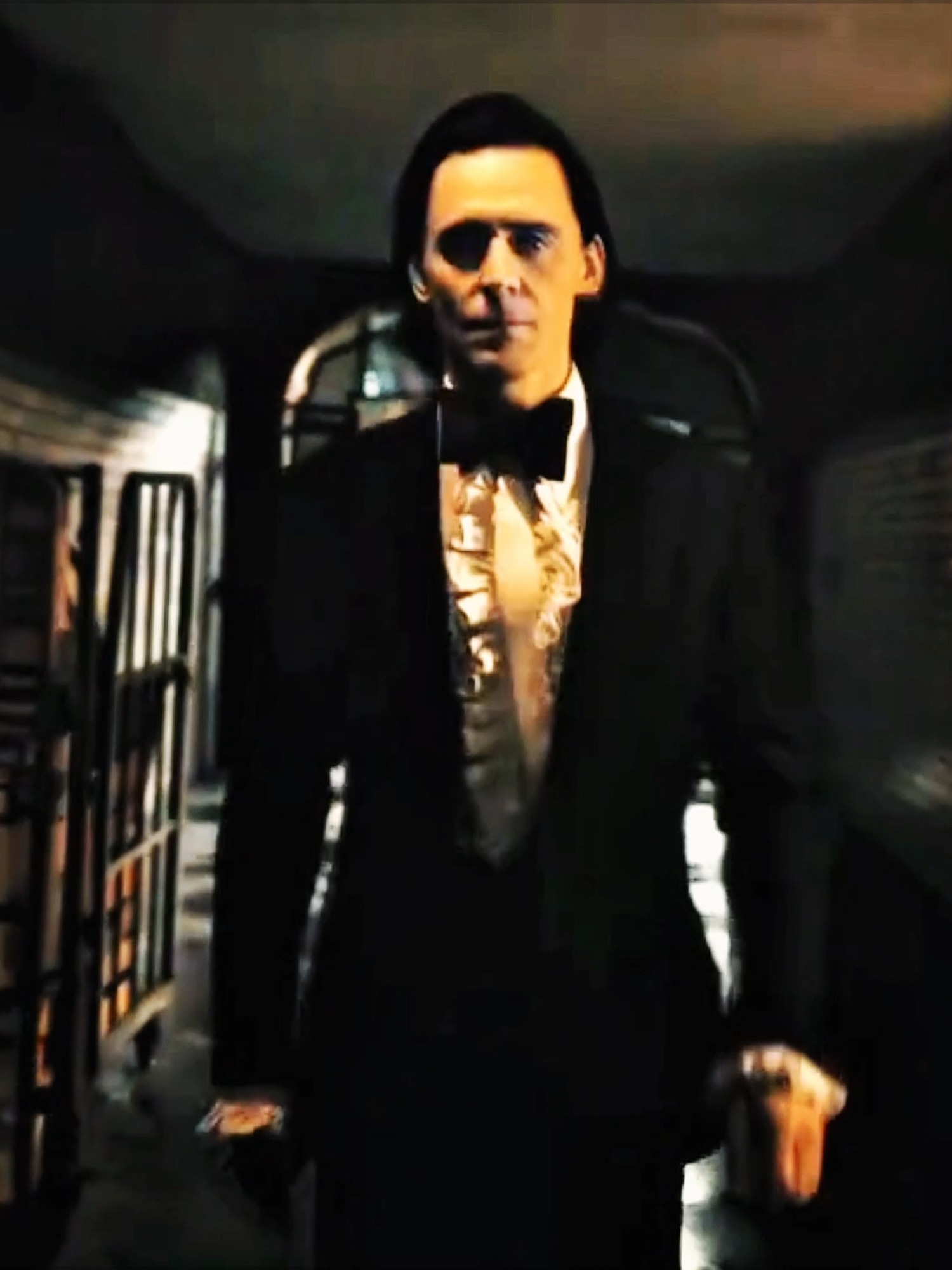 #LOKI Power Walk. He can make a potato sack look like cotoure. || Song: Ramalama (bang bang) #blowthisup #fyp #loki #lokilaufeyson #lokiedit #tomhiddleston #tomhiddlestonedit #lokiwalk #marvelstudios #mcu #viral