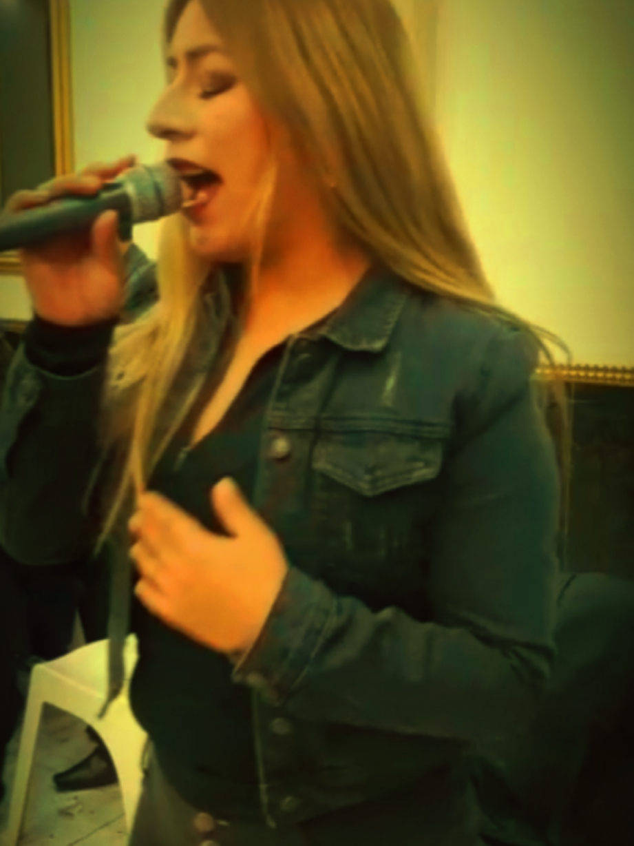 CABO DE AÑO 🍾🥃💃