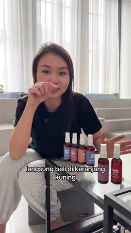Pecinta tawas merapaaatt! Model spray begini enak banget ges dipakenya gampang, bsa dimana aja, dan lebih higienis krna ga nempel sm ketek. Mau semprot di punggung, belakang leher, tangan juga boleh biar keringat berlebih terkontrol! Kapan lagi harga seginii dapet 6 bebb #deodoran #tawas 