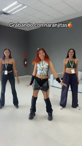I like it #baile #minynaranja #rihanna 