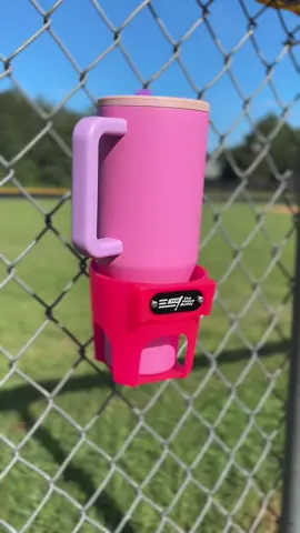 Parents, trust me… you’ll thank yourself for grabbing one of these 🫶🏼 @The Fence Buddy #FenceBuddy #TikTokShopFinds #Baseball #Softball 