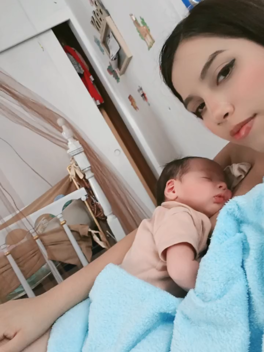 Mi bizcochuelo cada dia creciendo más y más 🥹🥹🩷🩵💙 nunca me había sentido más feliz #LIVEIncentiveProgram #SideHustleLIVE #PaidPartnership 