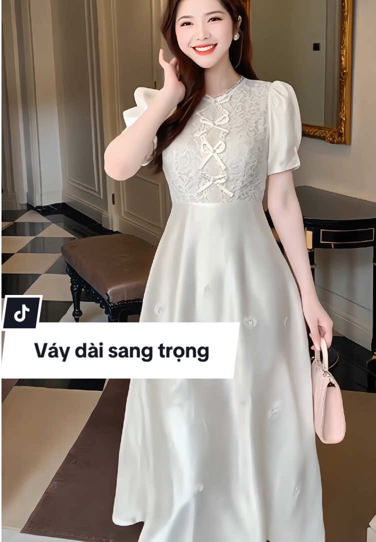 Váy tafta dáng dài đính hoa kết hợp ren, váy dự tiệc #vayxinh #vaydutiec #vaythanhlich #vaydangdai #xuhuong 