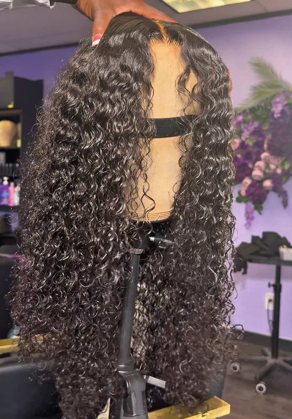 Built from scratch ✨ Yes, I still make custom wigs 👏🏾 Glueless, frontals, closures — same-day services available. Link in bio #houstonwigmaker #customwigs #wigmaker #wigtok 