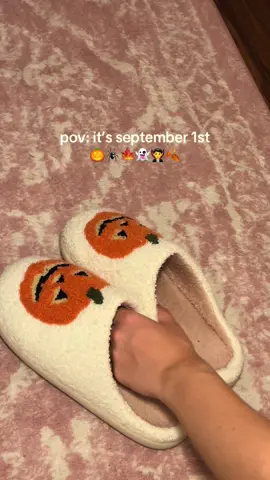 my favorite season 😫 #halloween #autumn #autumnaesthetic #fallaesthetic #fallfashion 