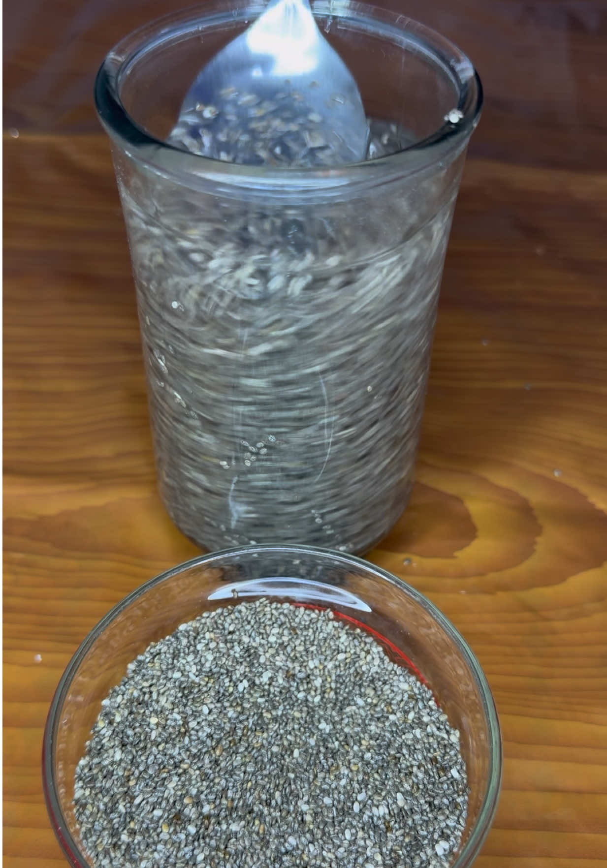 Cómo preparar tu agüita de chía por las mañanas 