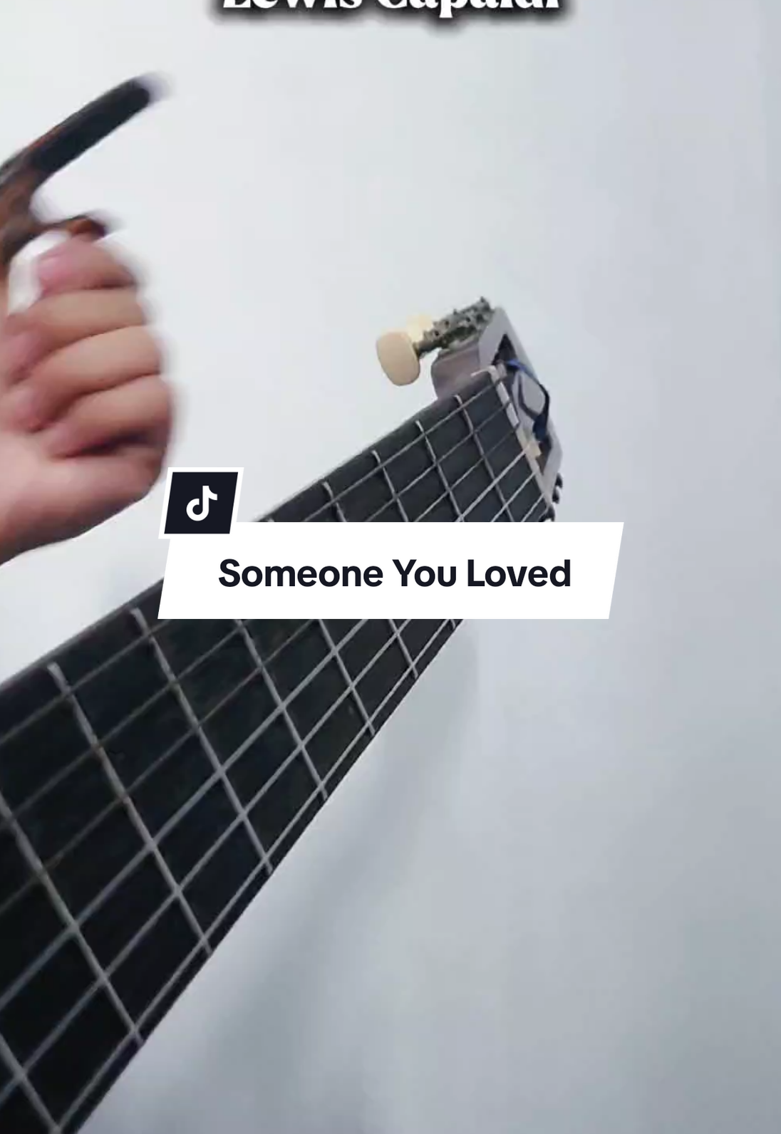 Petikan dan Chord mudah Someone You Loved - Lewis Capaldi #chordgitar #someoneyouloved 