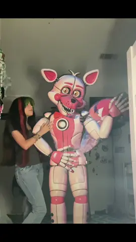 IM CRYING, I LOVE HIM SO MUCH!!! #funtimefoxy #funtimefreddy #fnaf #sisterlocation #fivenightsatfreddys 