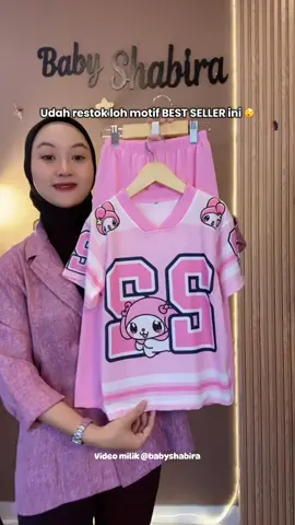 Mana nih ? Yang kemarin gak kebagian warna best seller ini ? sekarang udah restok ya🥰🤏🏻#setelanjerseyanak #jerseyanak #setelananakperempuan #setelananakviral #bajuanakmurah 