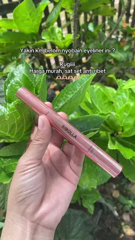 Eyeliner membantu ku bgttt #simolla #Eyeliner #eyeliner2in1 #eyelinerstamp #fyp 