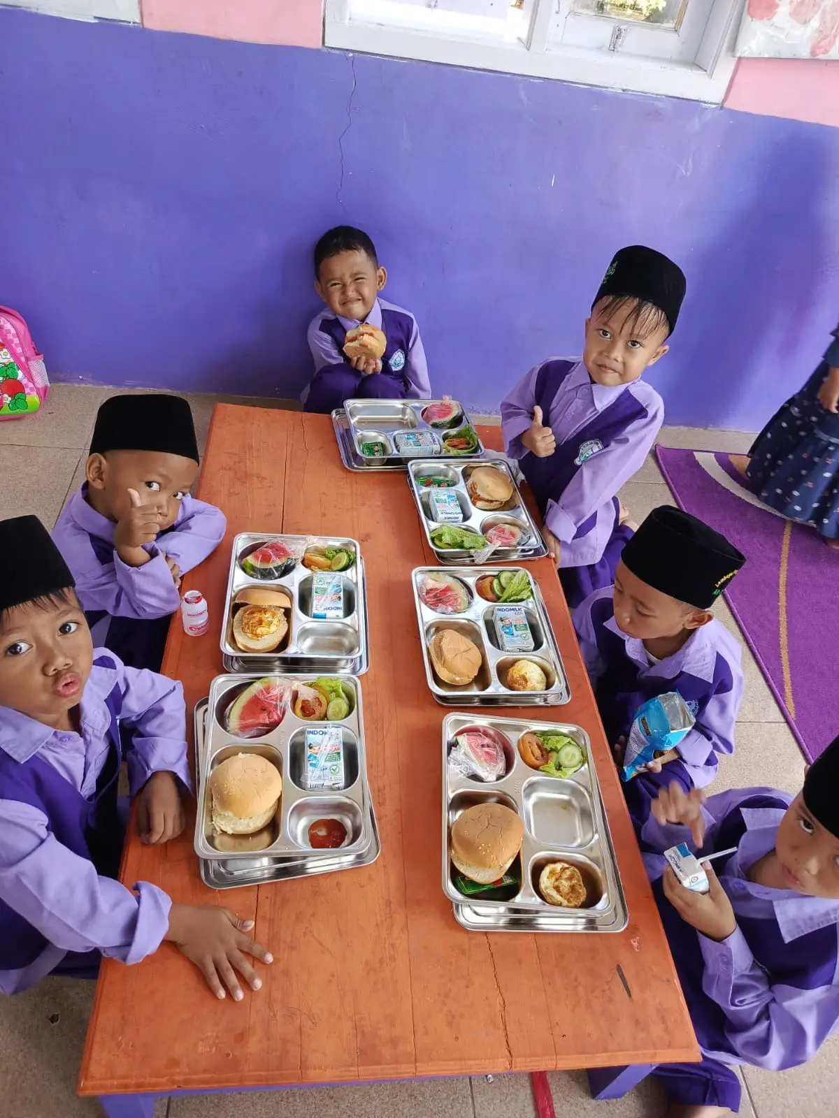 menu mbg hari ini burger🤗 #affiliatepemula #mbg #programprabowo #anaktk