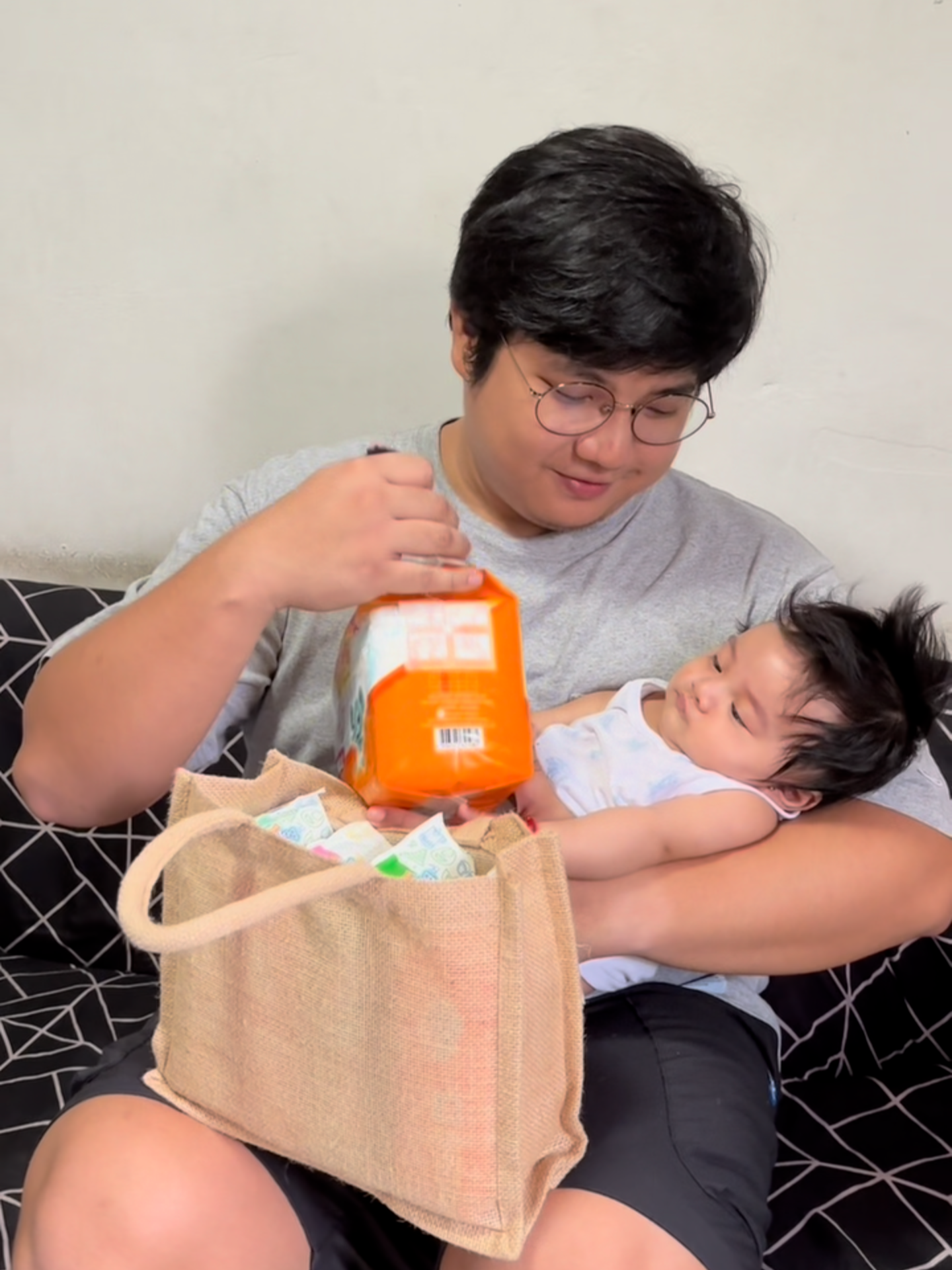 Mommy hack unlocked! 🔑 Diapers that don’t break the budget + wipes that care for baby’s skin = Beybiko 💙 #BeybikoCare #MomTips