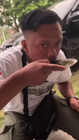 Hiburane yo mek cangkruk an ngene iki