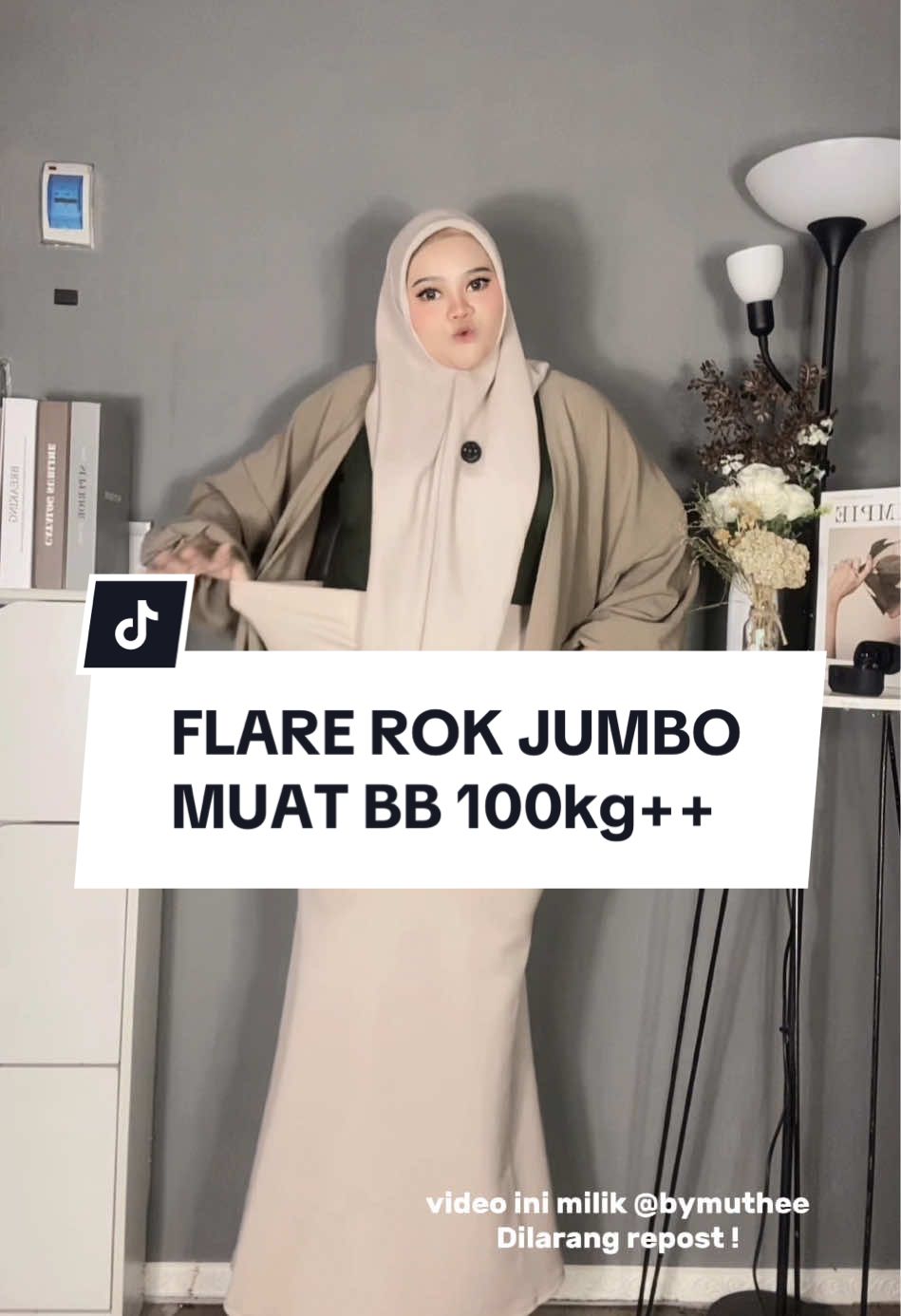 Membalas @ayhu Rahayu cek keranjang kuning sekarang, buruan co mumpung bisa COD dan harganya masih dibawah 100rb😭 #flarerokjumbo #rokjumbo #flarerok #bymuthee 