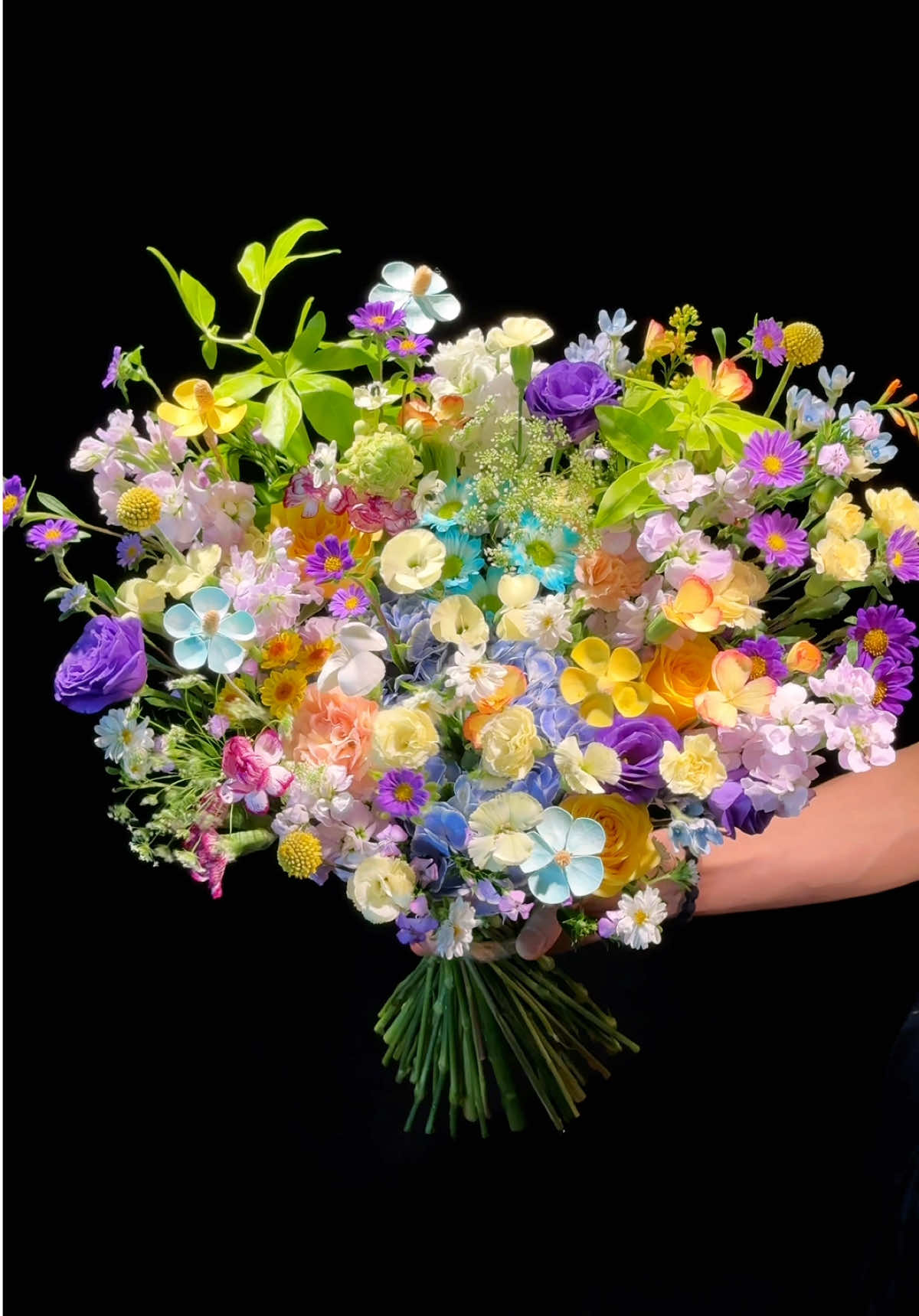 Có người, tổn thương vì những lời đã nghe Có người, day dứt mãi vì những điều chưa từng nói. #kakaflora #hoadep #hoatuoisaigon #fyp #xuhuong 