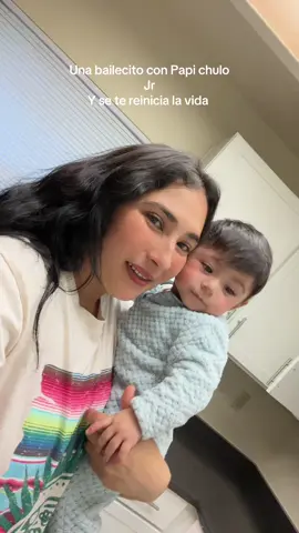 El mejor bailarín del mundo mundiaaaal @Yari Murillo 