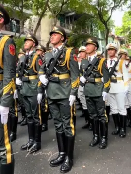 đồng chí load hem kịp , chắc ồn quá đồng chí này nghe kh rõ 🤣🤣 cre: chouying.253 #PLA #A80 #quandoinhandantrungquoc 