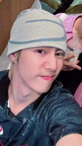 พีีมาถึงเกาหลีแล้วว♥️♥️♥️#marktuan🐰 #marktuan #ต้วนอีเอิ้น #มาร์คต้วน #holdstill 