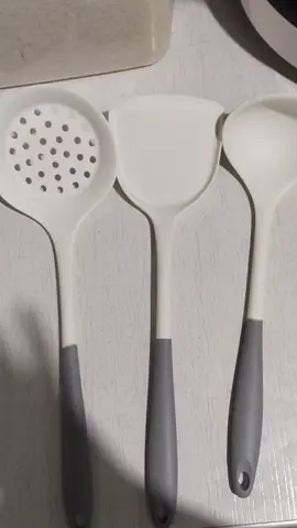 98php mo meron ka ng 3pcs Silicone Kitchen Utensil ✨❤️ Grab urs 😊 #fyppppppppppppppppppppppp #foryourpage #newaffiliate #foryoupage #Kitchen 