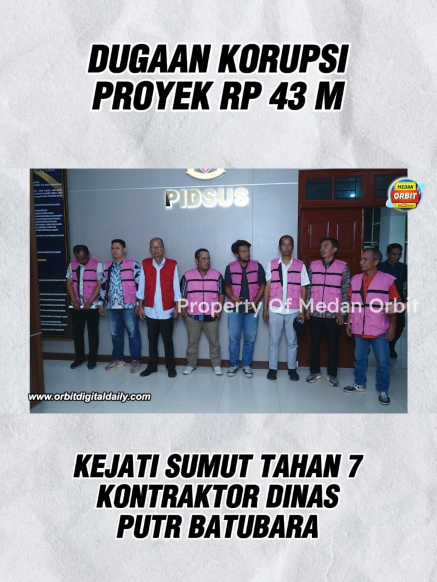 Kejaksaan Tinggi Sumatera Utara menahan 8 tersangka korupsi proyek perbaikan jalan di sejumlah ruas jalan di Kabupaten Batubara lantaran mengurangi volume dan mutu pekerjaan, Jumat (29/8/2025). ‎ ‎Menariknya, di antara 8 tersangka, cuma tersangka TMR yang berstatus ASN selaku pejabat pembuat komitmen (PPK) Dinas Pekerjaan Umum dan Tata Ruang (PUTR) Kabupaten Batubara. ‎ ‎Sementara 7 tersangka lainnya merupakan masing masing selaku wakil direktur perusahaan penyedia jasa pembangunan dan perbaikan jalan tahun anggaran 2024 sebesar Rp 43.741.113.887.