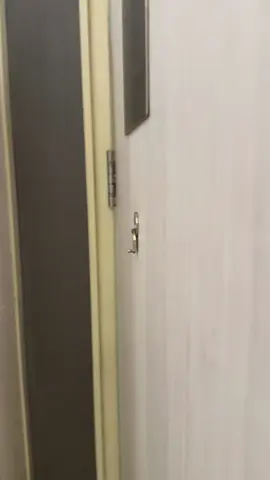 Klo kayak gini jadi bingung mau bukain pintu apa ga usah😒😒😞🙂‍↕️ @Vision Plus @WeTV Indonesia @MNCP Movie #catatanhatiseorangistri