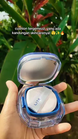 mengandung Nicainamide, vitamin C, vitamin E, Blue light protection, pollution shield, SPF 40PA++++  gong bangett😭🔥🔥 #reviewcushionlight #lightbywardah #cushionviral #cushionlight 