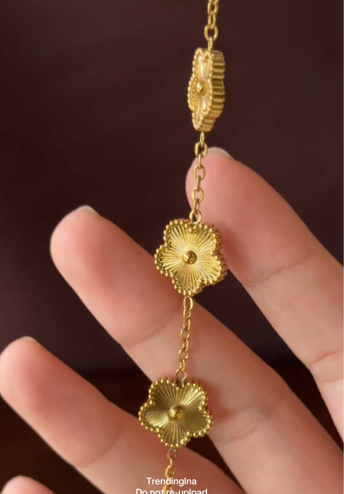 #fashionjewelry #braceletdesign #daintyaccessories #goldjewelry #creatorsearchinsights 