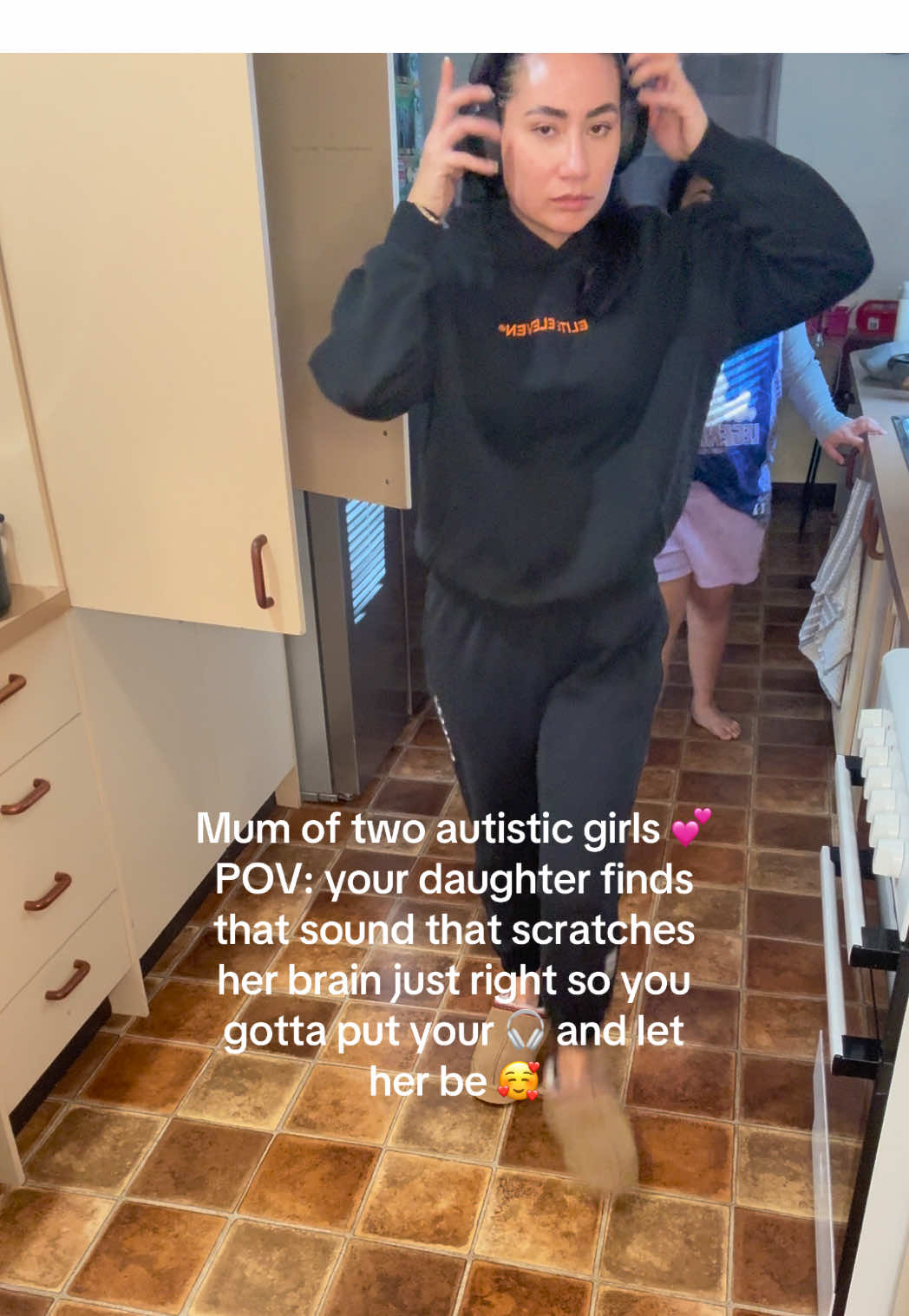 I was filming me making dinner lol but Ava wanted to bring her tunes to me 😁😬 Honestly love me the @Sony WH-1000XM5 noise cancelling headphones 🙌 #autismfamily #autismawareness #autismmom #autismacceptance #fyp 