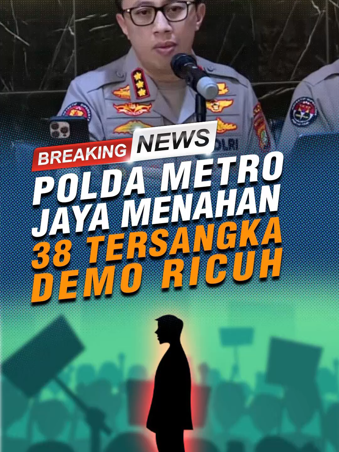 Polda Metro Jaya (PMJ) menetapkan dan menahan 38 tersangka yang menyebabkan kericuhan dalam demonstrasi, termasuk pembakaran fasilitas umum.  PMJ tak membeberkan detail 38 tersangka. Namun PMJ menjelaskan bahwa pelaku kerusuhan dan peserta demonstrasi merupakan dua kelompok berbeda. #MetroTV #tiktokberita #tiktokmetrotv #berita #viral #fyp #terkini #indonesia #poldametrojaya #polda #tersangka #kericuhan #fasilitasumum #demonstrasi #demonstran #ricuh