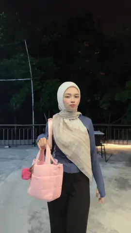 Mini size, maximum love! Kecil tapi penuh gaya 👜 #PufferMini