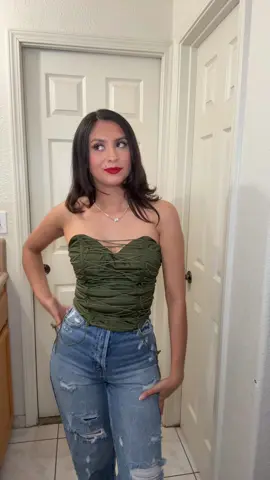 #fyp #fashionnova #fashionnovatop #corsettop #allthedetailscorsettop 