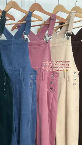 Adjustable shoulder straps+front pocket with side buttons=comfy&chic🙌🥰#corduroyoveralls #fallfashion #ootdinspo #outfitsideas #autumnvibes🍁 #fallvibes 