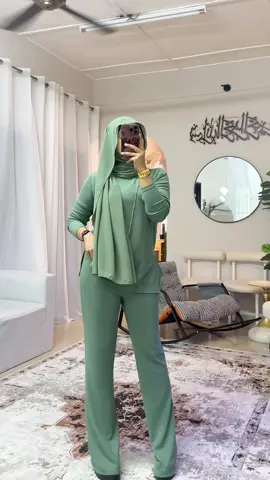 💚☘️🦜 #oneset #bajuviral #onesetmurah #knitted #fyppppppppppppppppppppppp 