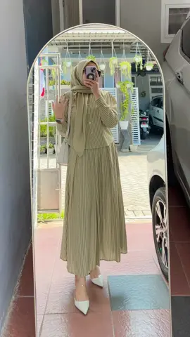 Yakin gak Suka warna army matcha one set rok shelia by Mecca Collection??? #meccacollection #fyppppppppppppppppppppppppp 