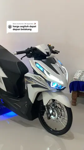 Membalas @ᒿᲖ 𝗦𝗲𝗽𝘁𝗲𝗺𝗯𝗲𝗿.🥀 velg paket ganteng udah fulset ya depan belakang😋 #ring17style #penggunaring17 #vario #vario125 #fyp 