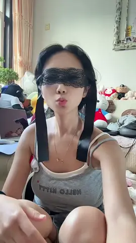 I am a good Chinese woman #Girl #Chinese #何小萌 