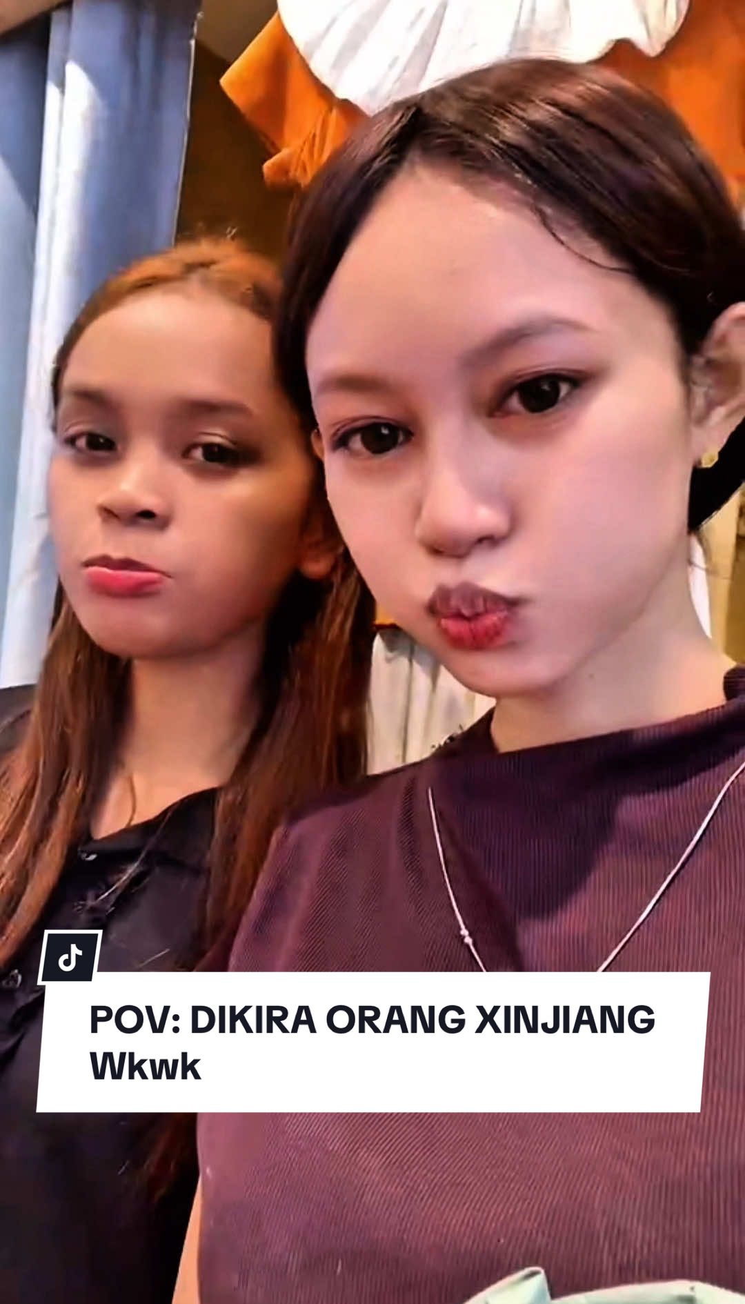 Padahal asli Bugis🥹🥰 Temani @wadaaa33 belanja malah tiap masuk toko dikira orang Xinjia atau Vietnam wkwk sampai di foto-foto NONTON FULL VIDEO DI YOUTUBE 【@刘Liu Family CHINA】 BANYAK MOMENT KOCAK KITA DAN ANTUSIAS WARGA DI CHINA KARENA ADA ORANG ASING, SAMPAI DI FOTO DAN DI VUDEOIN APALAGI PAS MOMENT BELI KANC*T🥹😅😂 #cewekpaludichina #Vlog #pov #fyp 