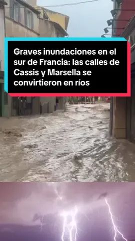 ⛈ Graves inundaciones en el sur de Francia: las calles de Cassis y Marsella se convirtieron en ríos con cortes en la región 👉 Se llegaron a registrar 47mm solo en una hora y 69mm a lo largo del día. Los vecinos se quejan de que todos los años pasa lo mismo 📅 Noviembre de 2011 fue el mes más húmedo de la serie histórica con un promedio de 96mm.  #Marsella #Inundaciones #Tormentas