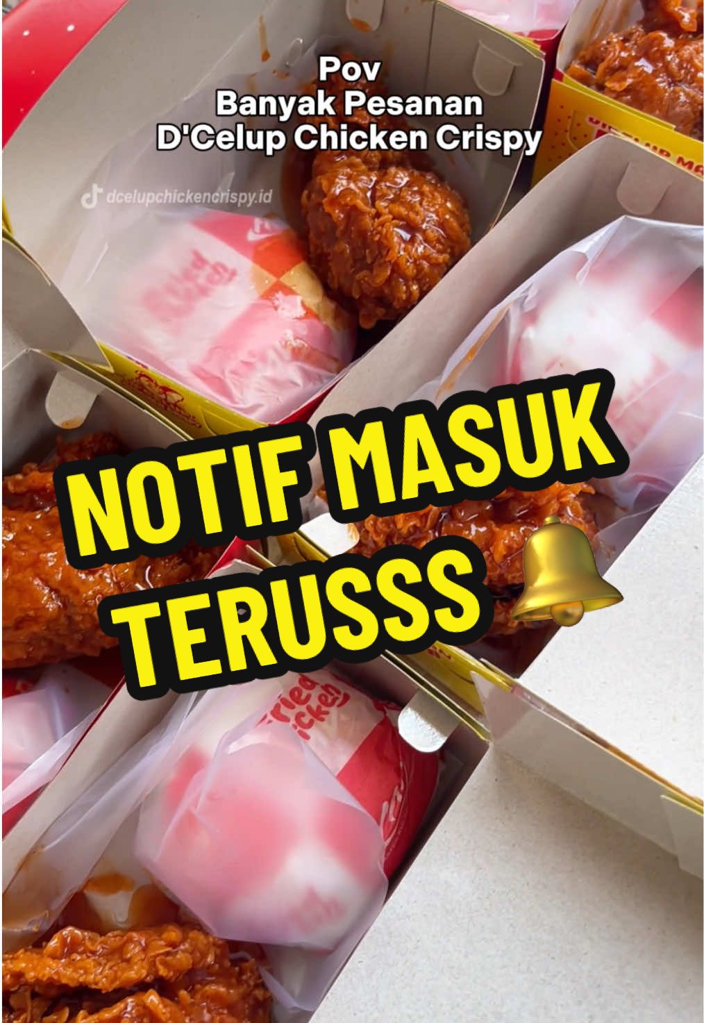 WA bunyi tiap menit, bukti kalau D’Celup Chicken Crispy emang laris manisss 😋 Buat kamu yang tertarik punya bisnis ayam goreng crispy nagih kayak gini, yuk gabung kemitraan D'Celup Chicken Crispy! Modalnya mulai 4 jutaan aja, lho 🤩. Kami sediakan pelatihan dan pembinaan lengkap biar kamu siap jadi pengusaha sukses. Info lengkapnya bisa DM kami atau cek link di bio yaa 😉 #kemitraankuliner #ideusaha #masterkulinerindonesia #kulinerkekinian #dcelupchickencrispy
